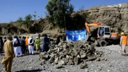 د خوست په پينځو ولسوالیو کې پر ۳۸ رغنیزو پروژو کارونه پیل شوي