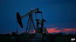 عکس نمایشي بڼه لري