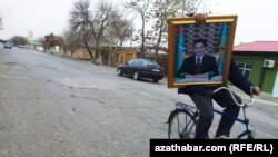 Туркменабат (архивное фото)  