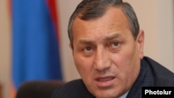 Սյունիքի նախկին մարզպետ Սուրիկ Խաչատրյան, արխիվ