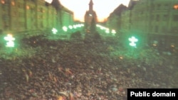 Imagine de la o demonstrații la Timișoara – primul oraș din România în care a izbucnit Revoluția Română, în decembrie 1980. 