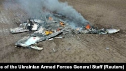  Залишки збитого на Харківщині російського бойового літака Су-35. Це фото оприлюднив 3 квітня 2022 року Генштаб ЗСУ