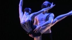 Hiljade gledatelja baleta u praznom pozorištu