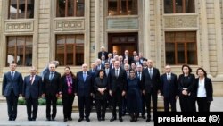 Prezident İlham Əliyev Qərbi Azərbaycan İcmasının inzibati binasında yaradılan şəraitlə tanış olub. 2022