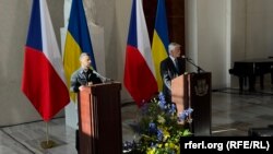 Президент України Володимир Зеленський і президент Чеської Республіки Петр Павел під час спільної пресконференції, Чехія, Прага, 4 травня 2025 року