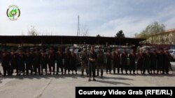 د افغانستان د ملي امنیت په پند کې په افغانستان کې د داعش ډلې مشر اسلم فاروقي او د دغې ډلې یو شمېر نور غړي.