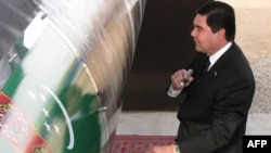 Häzirki wagtda Türkmenistan öz gazyny Russiýa, Eýrana we Hytaýa eksport edýär.