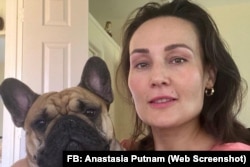 În Dallas, Nuhfer lucra într-un centru de îngrijire pentru câini.