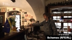 Закарпатський угорець та власник кафе-музею Юрій Руснак